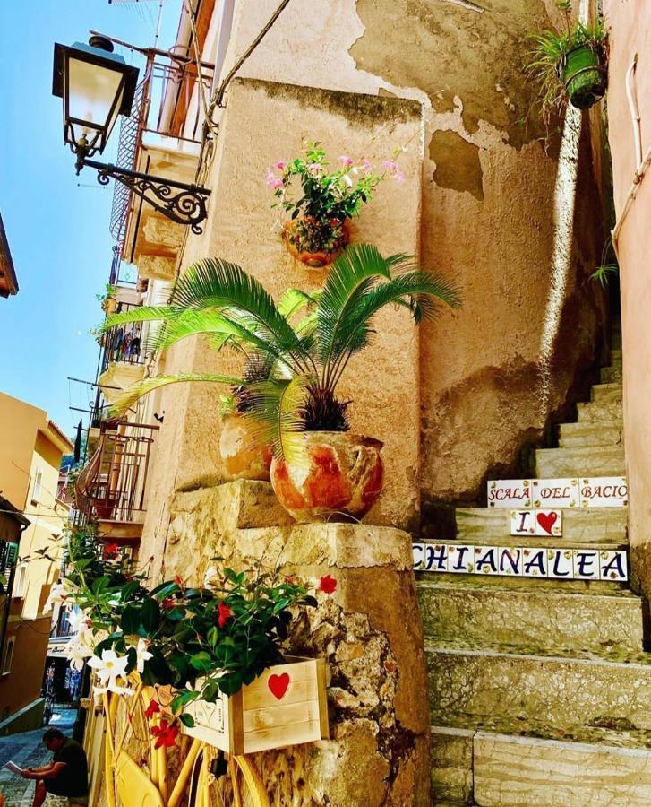 Romeo E Giulietta Scilla Bed & Breakfast Exterior photo